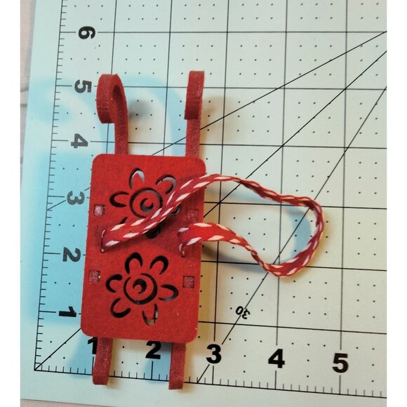 Red Felt Sled Christmas Ornament Ribbon Hanger flower Cutout Vintage - Picture 4 of 6